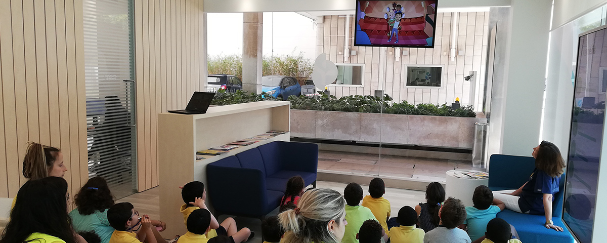 Alunos do Colégio Alegria visitam a Clínica Médis