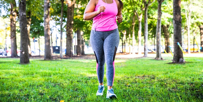 Manter um peso corporal normal, praticar atividade física regular e fazer uma alimentação saudável pode reduzir o risco da diabetes